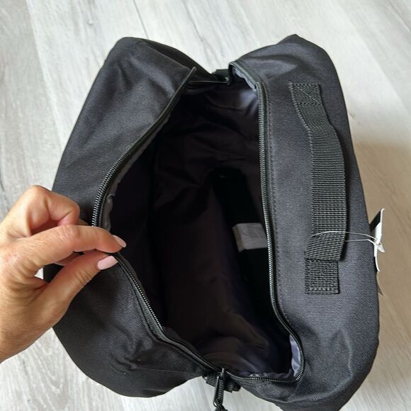 Insulation thermal pad for saddlebags. E48 2022 Semirigid Saddlebags black nwt - Picture 12 of 13